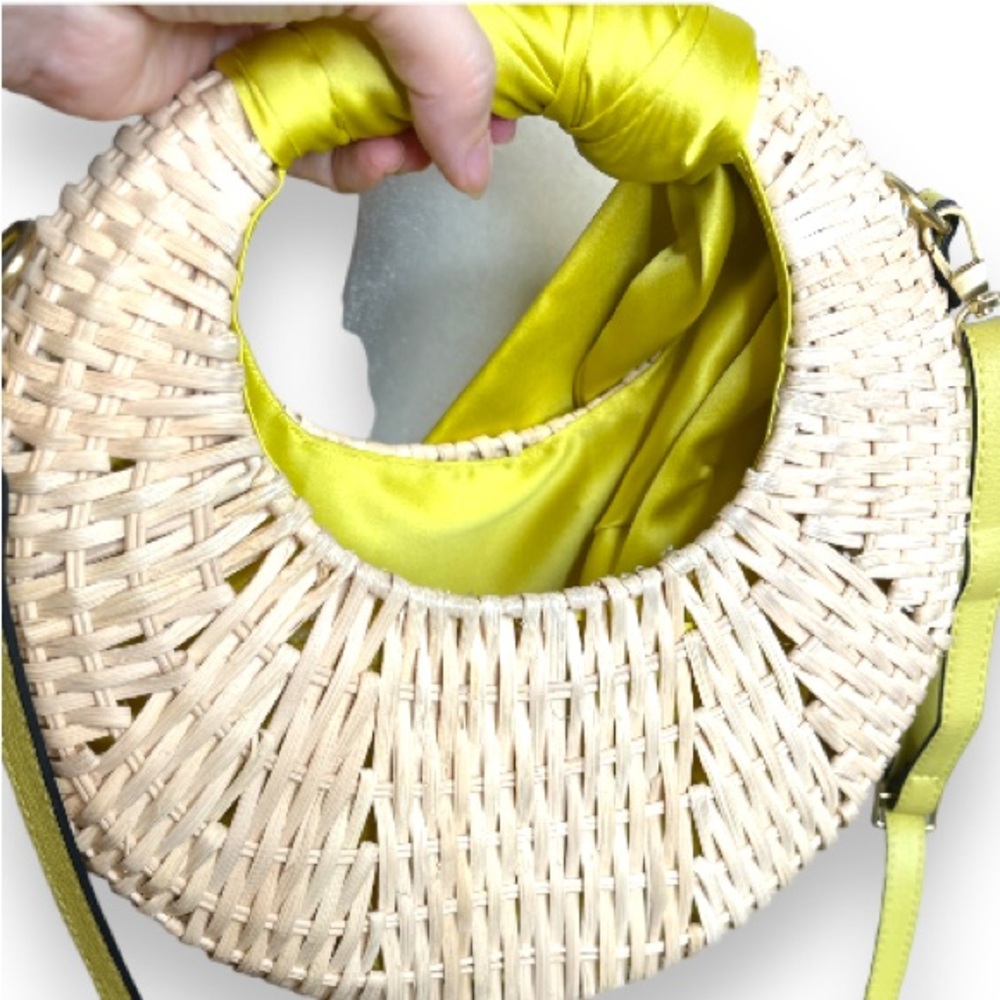 Scoop NYC Star Half-Moon Straw Crossbody Bag - Picture 10 of 16